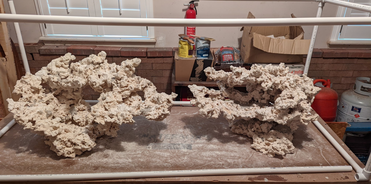 Applying E-Marco-400 aquascaping mortar to reef rock joints